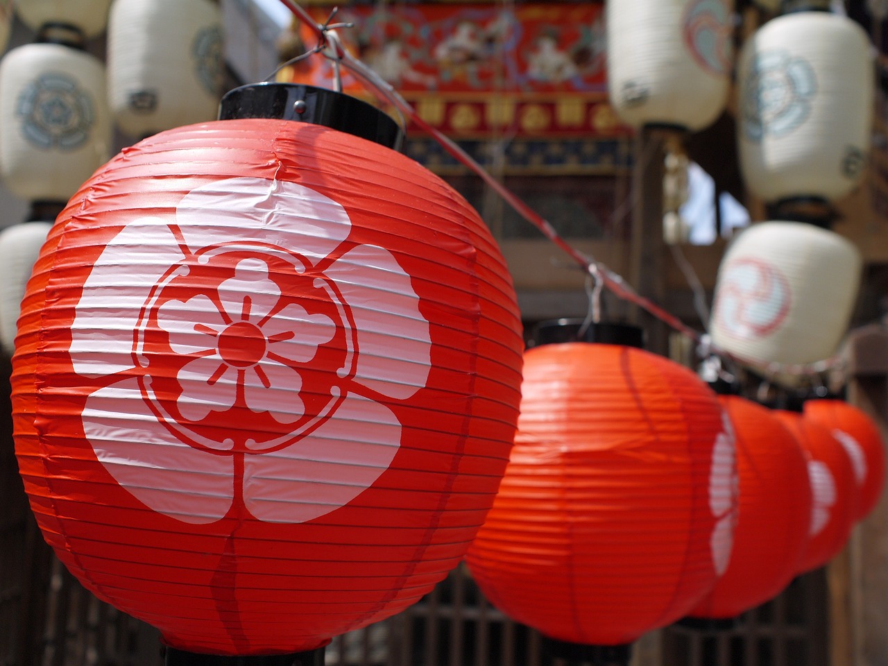 Exploring the Fascinating World of the Yi Peng Lantern Festival